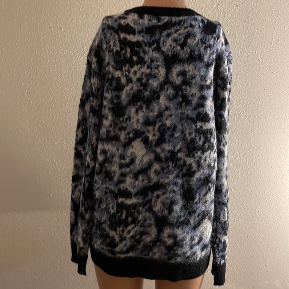 Liverpool Los Angeles Womens V-Neck Sweater in Abstract Blue NEW Large  New Tag - Picture 10 of 16
